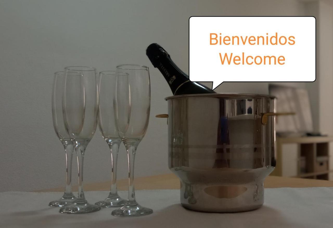 Apartamento Calido, Accesible Y Con Piscina